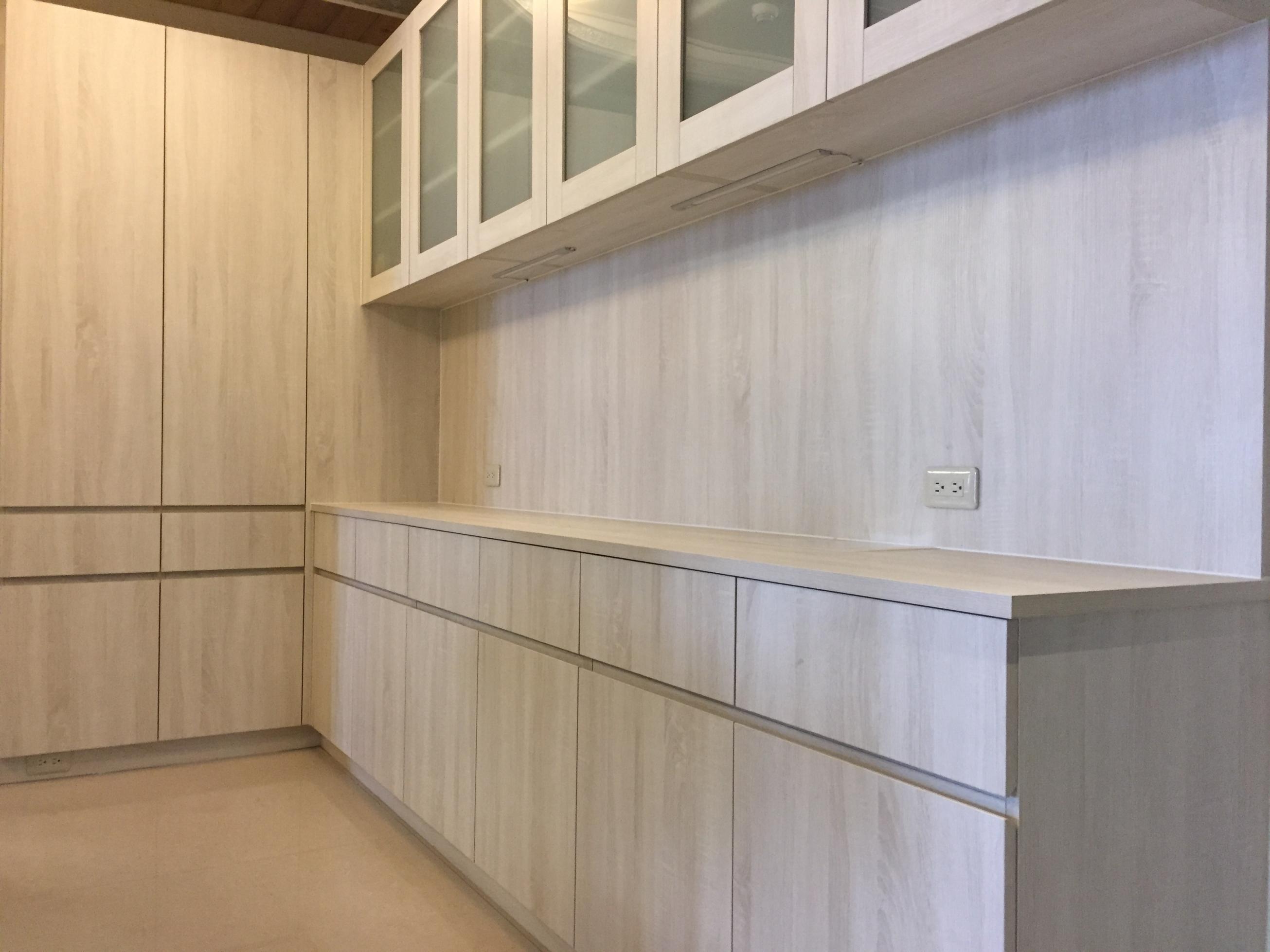 草屯新成屋｜餐廚收納櫃規劃